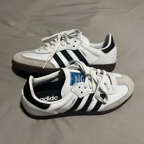 Adidas White and Black Samba Sneakers - Men size 5 1/2 - Picture 7 of 8